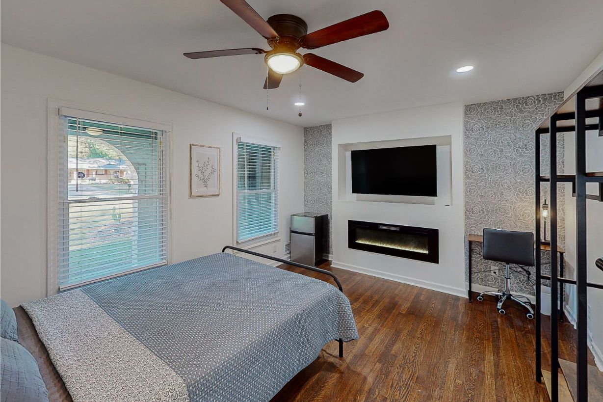 4379-John-Wesley-Dr-Bedroom-2-1