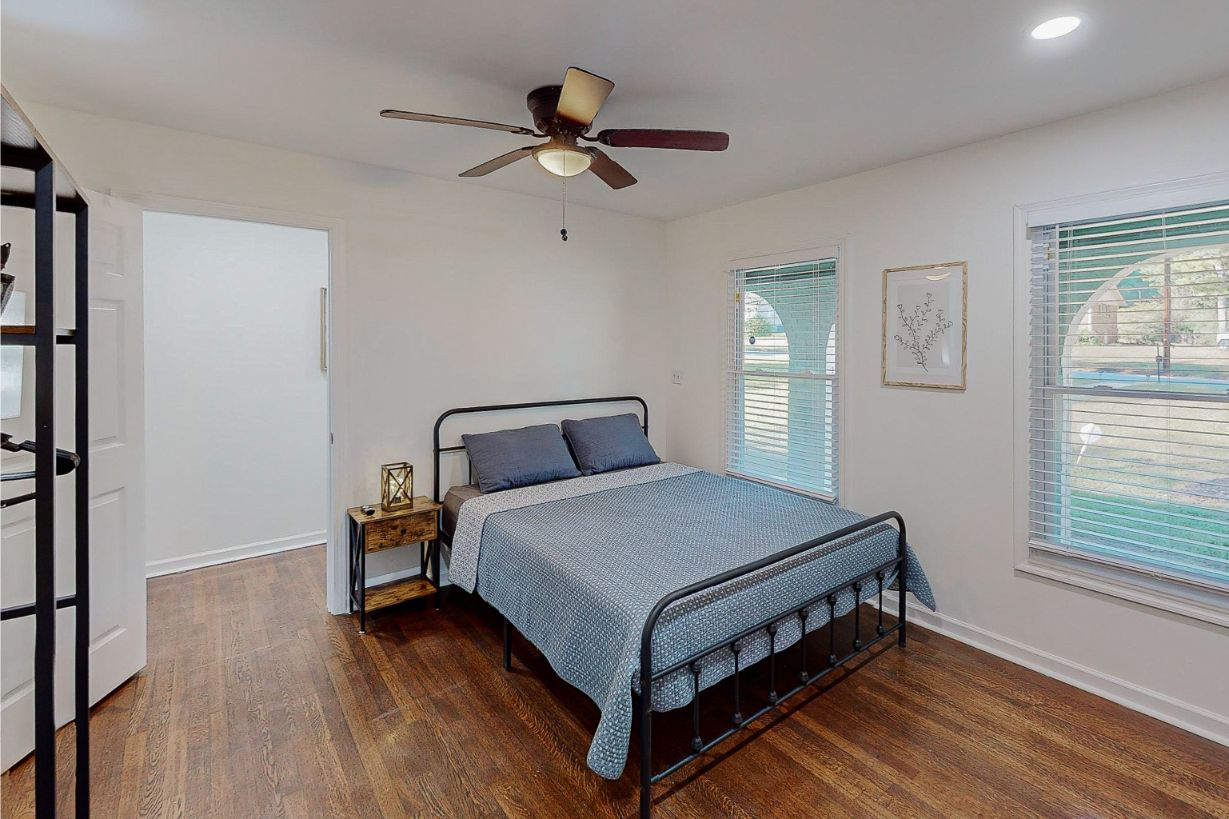 4379-John-Wesley-Dr-Bedroom-2-2