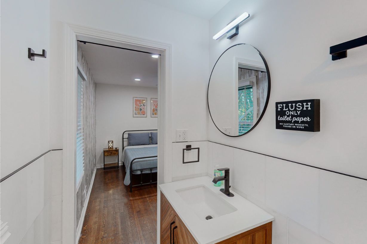 4379-John-Wesley-Dr-Bedroom-5-4-En-Suite