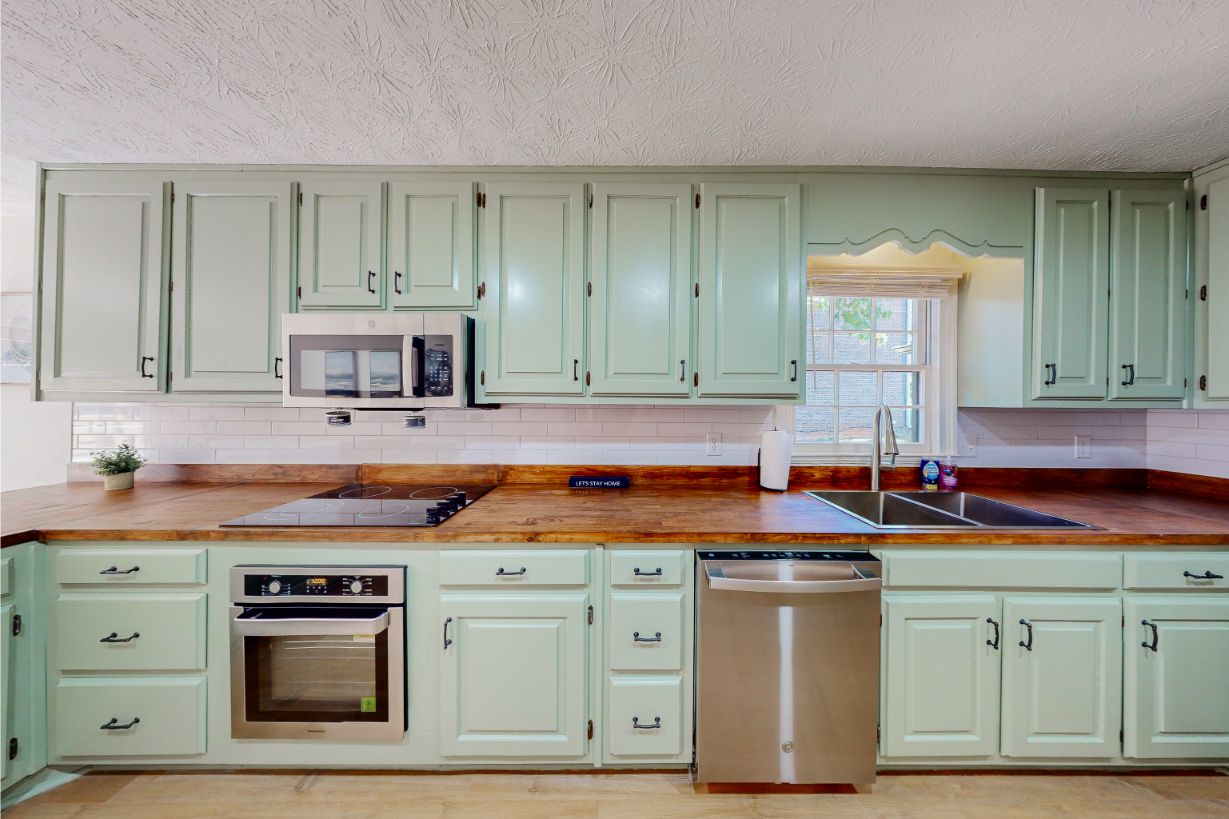 5629-Southern-Pines-Ct-Kitchen-3