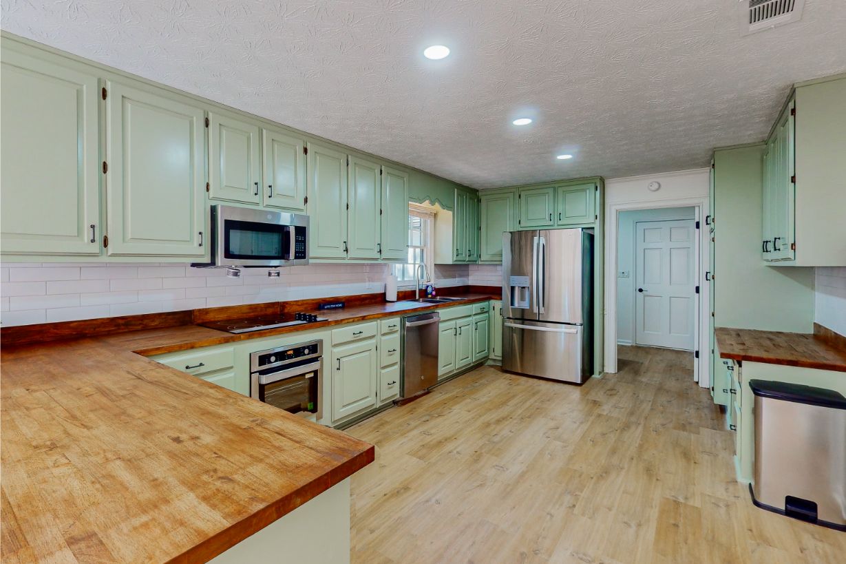5629-Southern-Pines-Ct-Kitchen-5