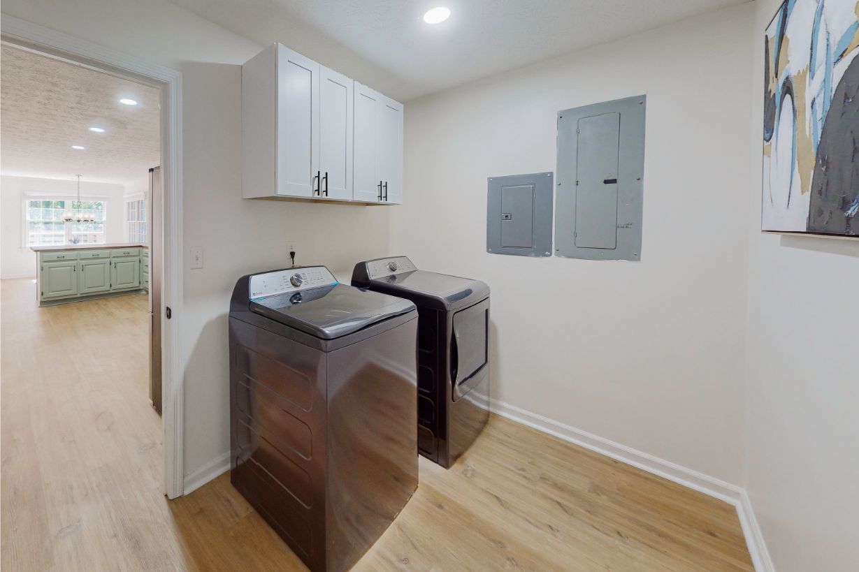 5629-Southern-Pines-Ct-Laundry